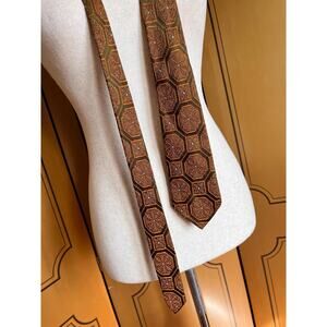 Vintage embroidered necktie in gold and green